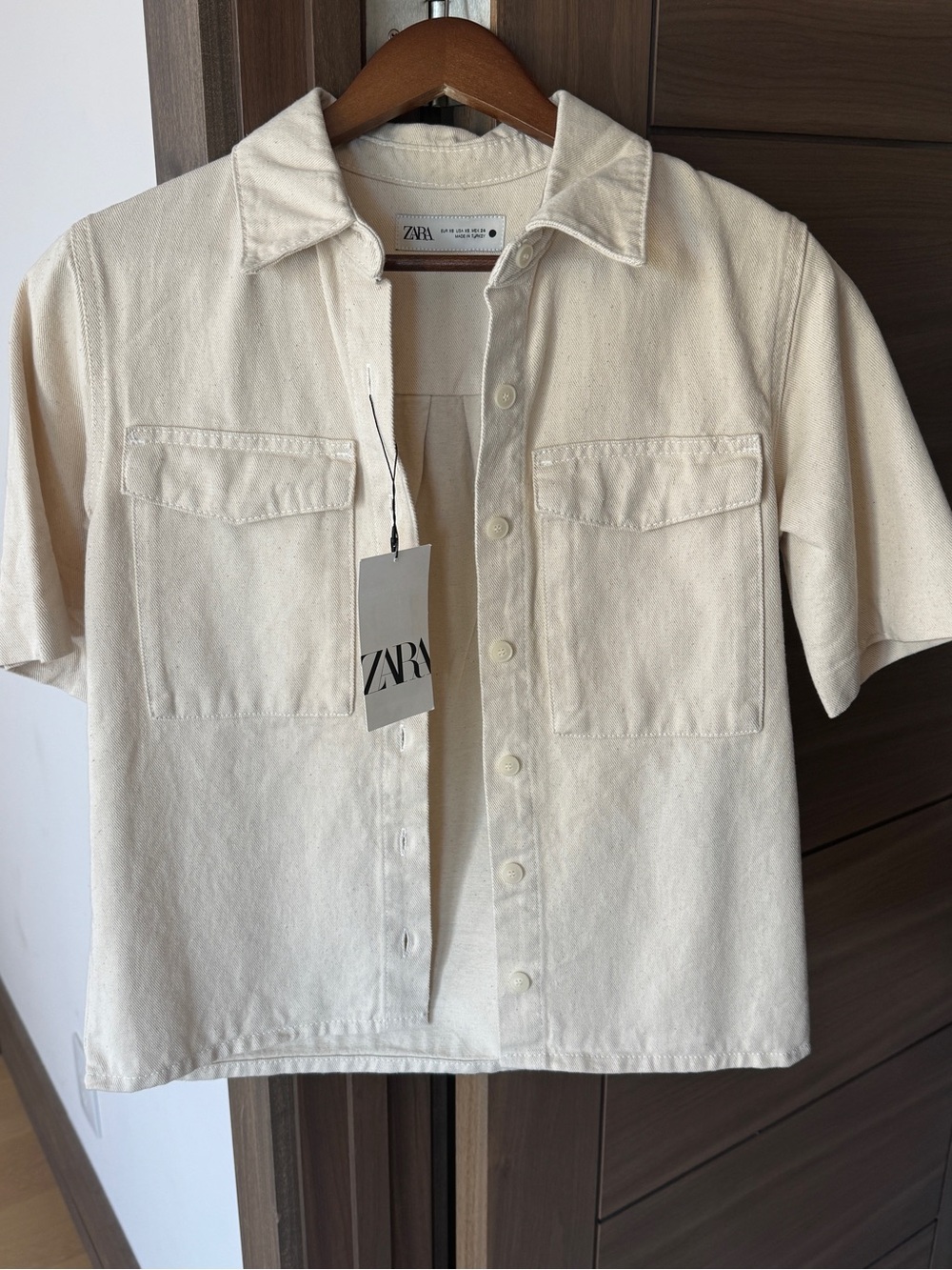 Zara Cream Short-Sleeve Utility Button-Up Top